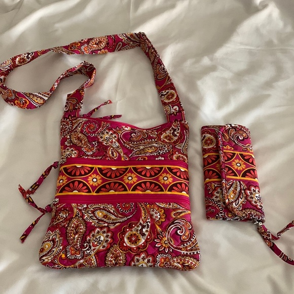 New Stephanie Dawn Quilted Crossbody Purse & matching Wallet - Picture 16 of 16